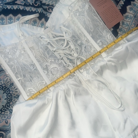 V.Chapman Dakota bridal dress * sold out online - Picture 12 of 12